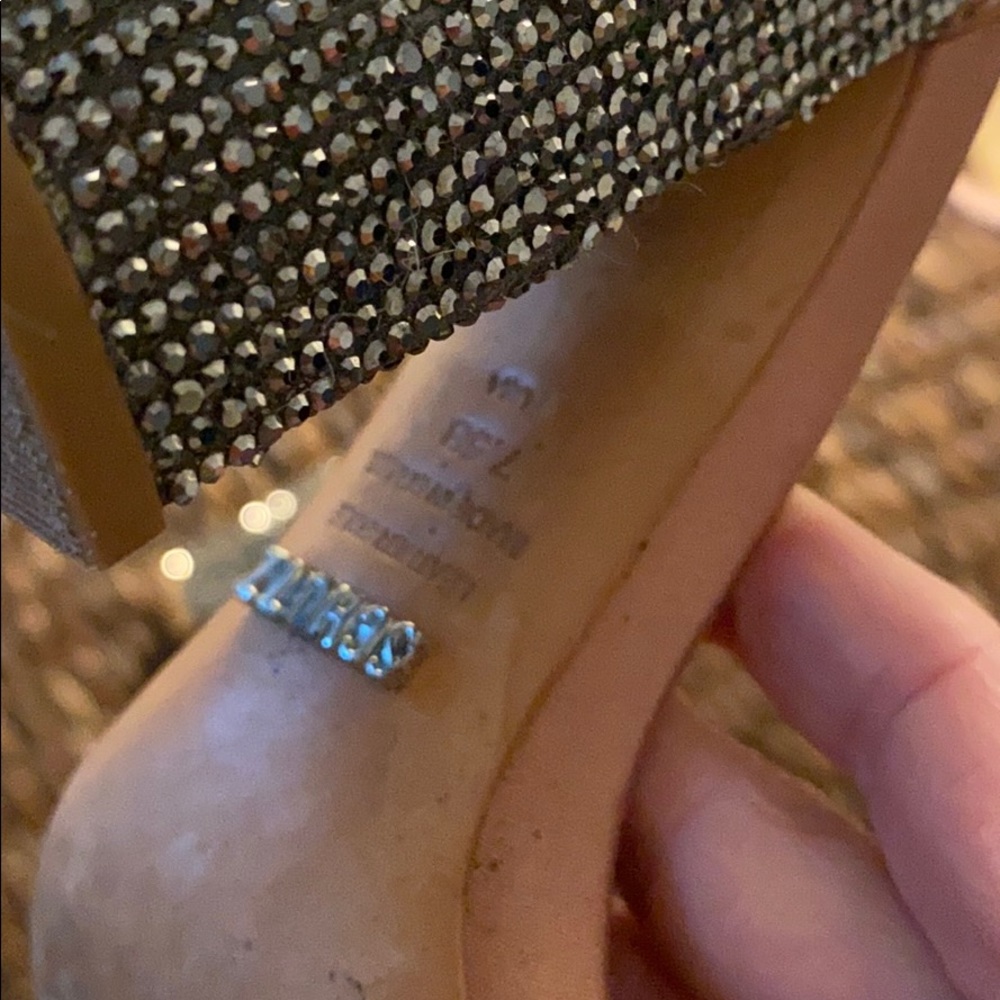 Schutz - Picture 3 of 3